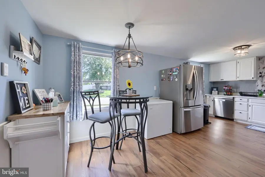 957 Belaire Ln, York, PA 17404 - #2