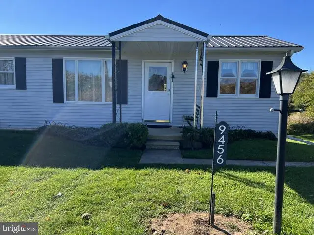 9456 Blue Ball Rd, Stewartstown, PA 17363 - #2