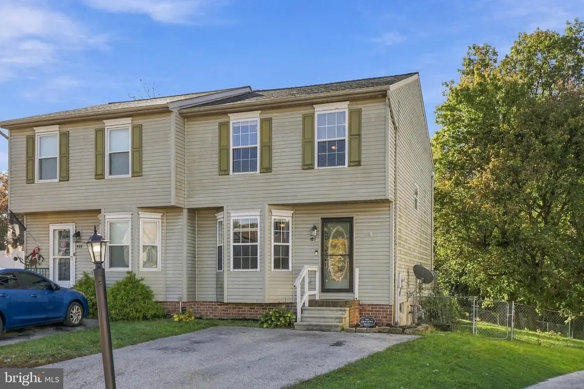 421 Debbi Ct, Hanover, PA 17331 - #1