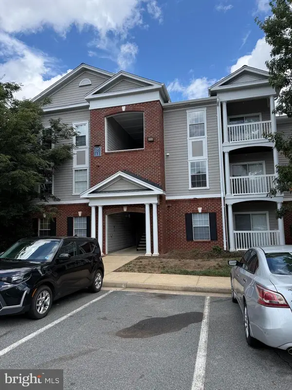 195 Yellowstone Dr #302, CHARLOTTESVILLE, VA 22903
