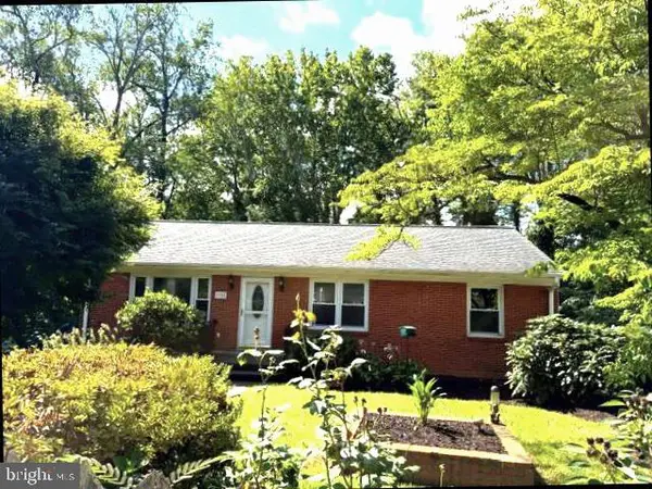 1905 Swanson Dr, CHARLOTTESVILLE, VA 22901