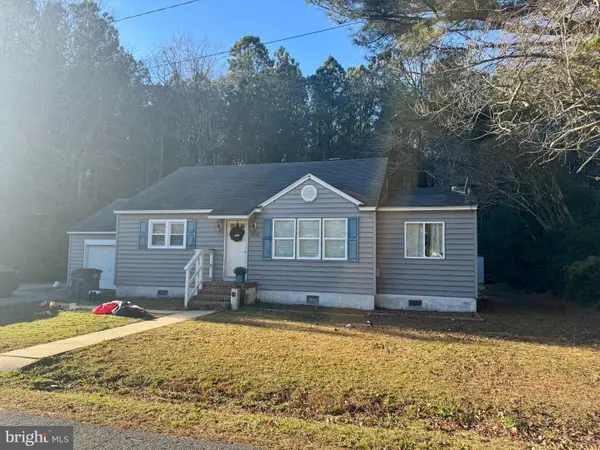 18286 Woodland Ave, PARKSLEY, VA 23421