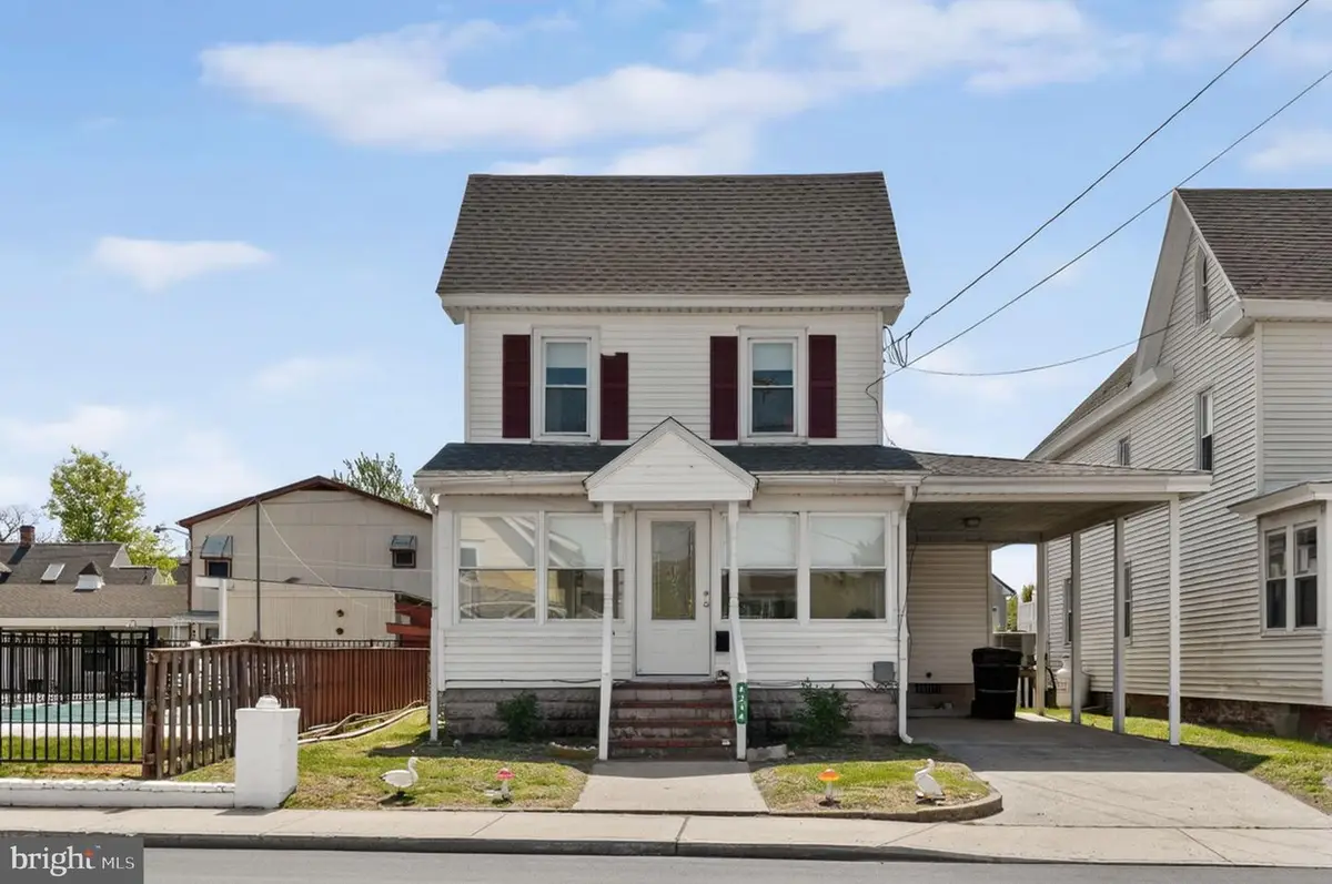 4214 Main St, Chincoteague Island, VA 23336 - #1