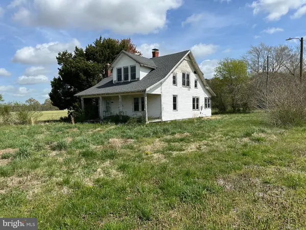 31379 Boggs Rd, PAINTER, VA 23420