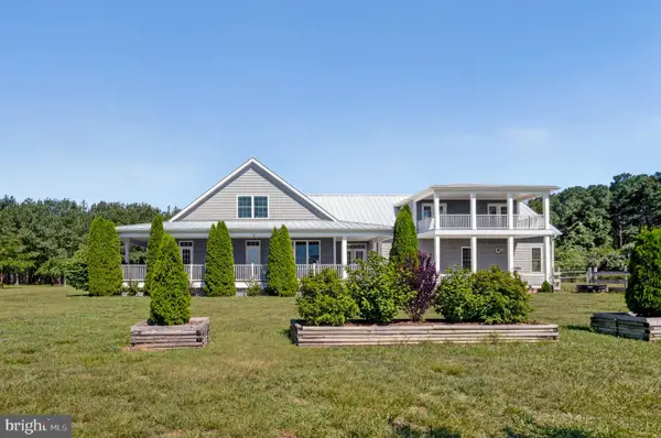 34105 Watts Bay Dr, WALLOPS ISLAND, VA 23337