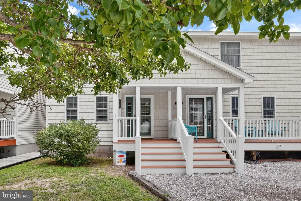 6484 Coachs Ln, Chincoteague Island, VA 23336 - #1