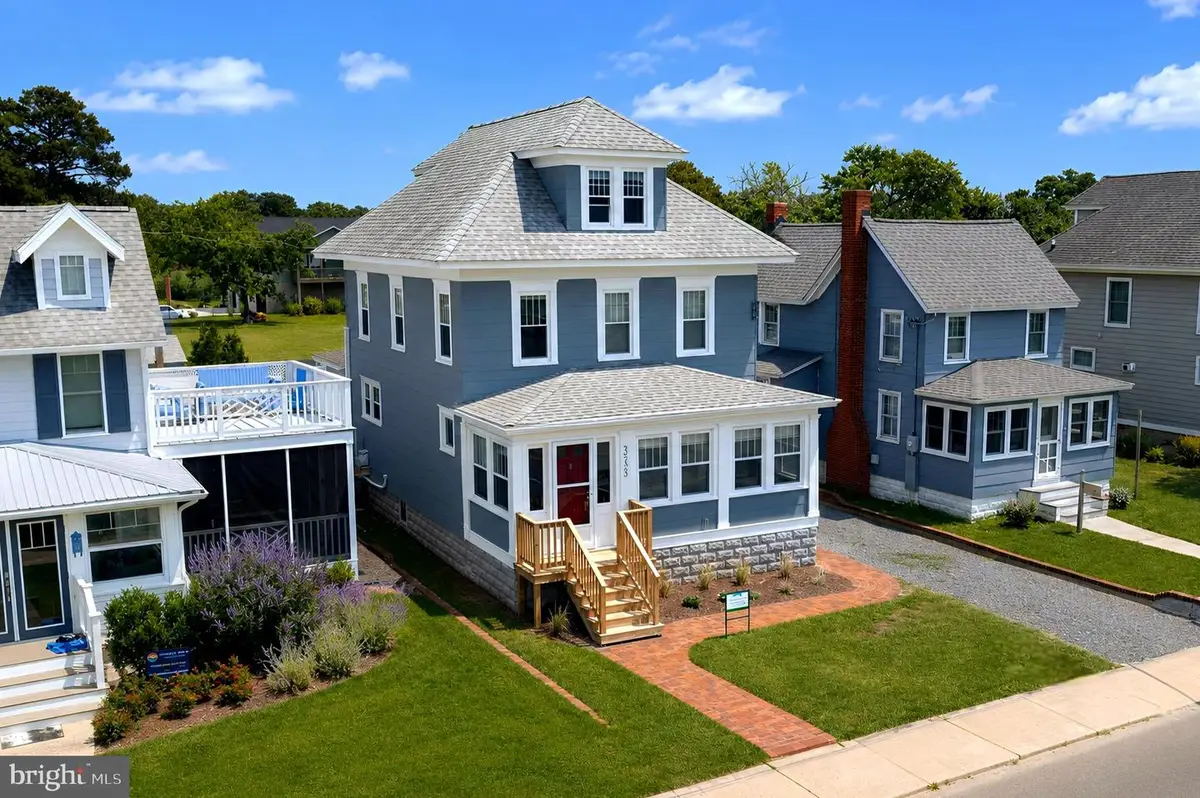 3238 Main St, Chincoteague Island, VA 23336 - #1