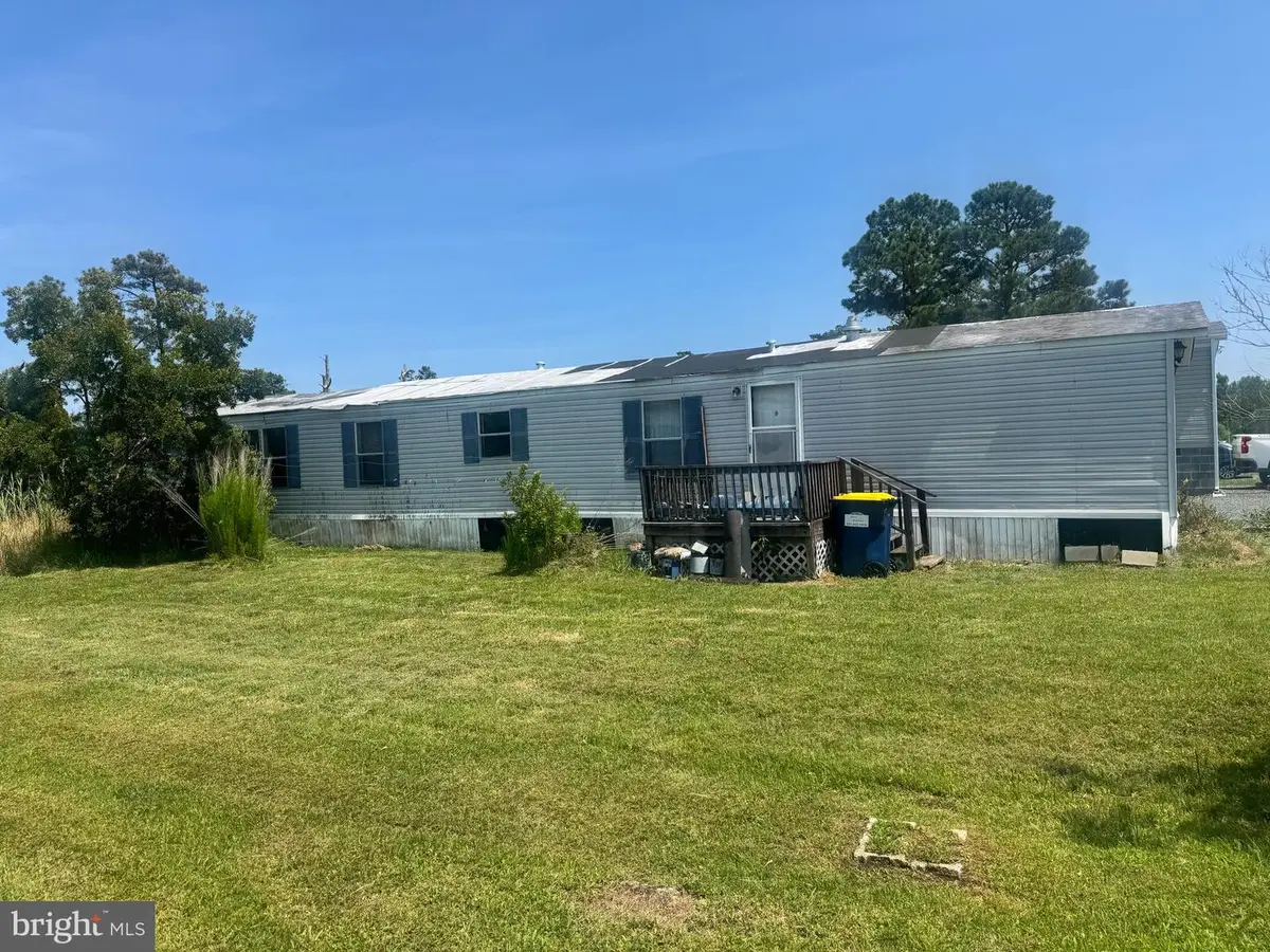 8207 Seahorse Dr, Chincoteague, VA 23336 - #1
