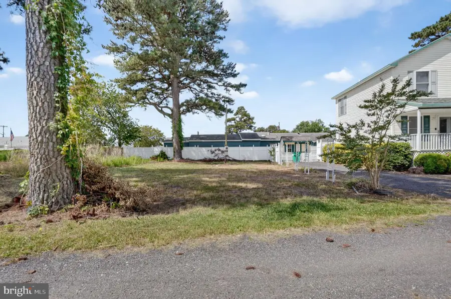 5142 Serenity Ln, Chincoteague Island, VA 23336 - #3