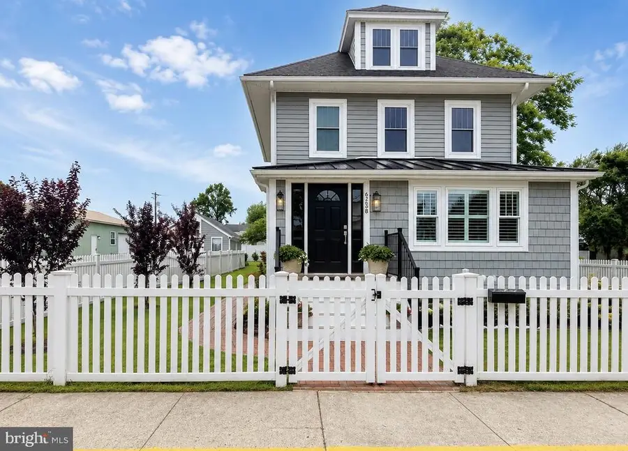 6258 Clark St, Chincoteague Island, VA 23336 - #3