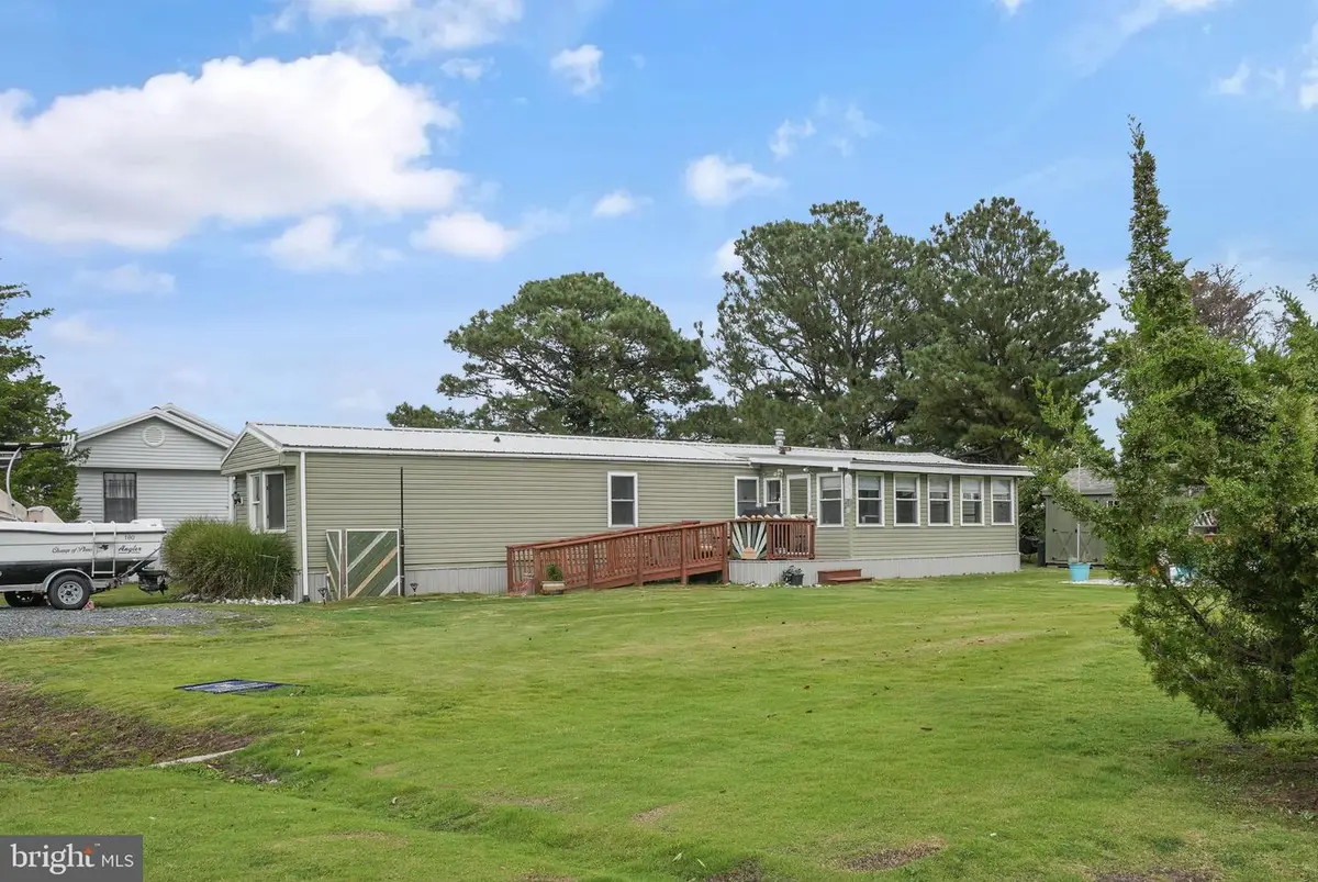 2410 Ridge Rd, Chincoteague Island, VA 23336 - #1