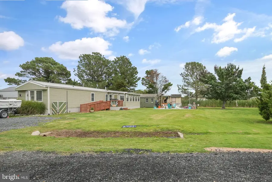 2410 Ridge Rd, Chincoteague Island, VA 23336 - #3