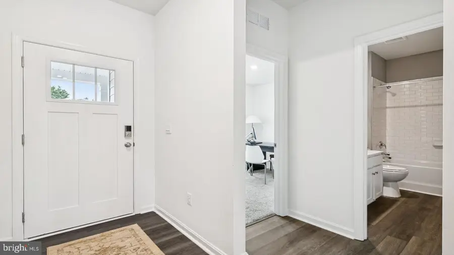 277 Heather Ln, Staunton, VA 24401 - #2