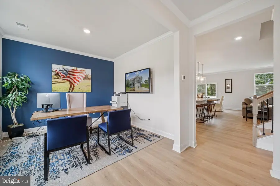 12 Avonwoods Ct, Staunton, VA 24401 - #3