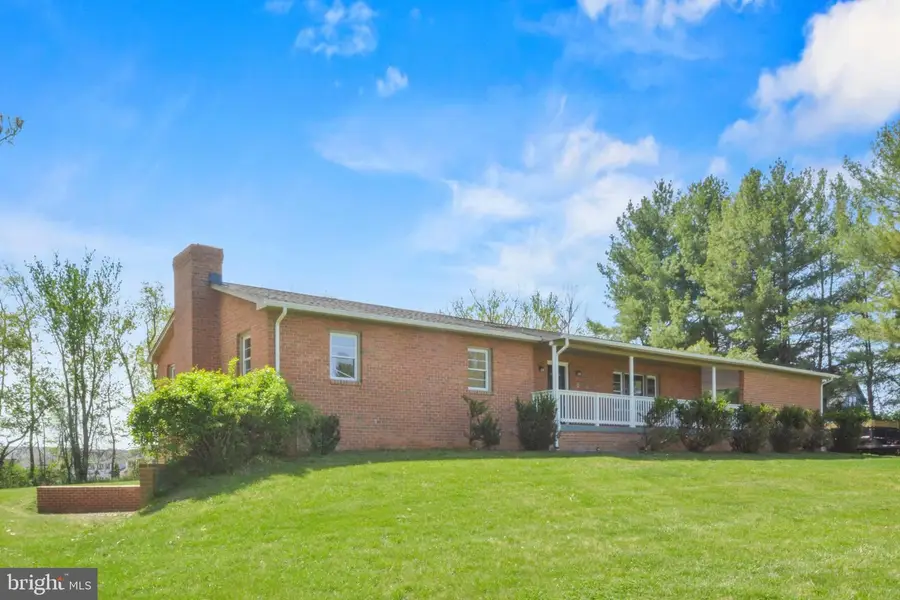 40 Troxell Ln, Staunton, VA 24401 - #2