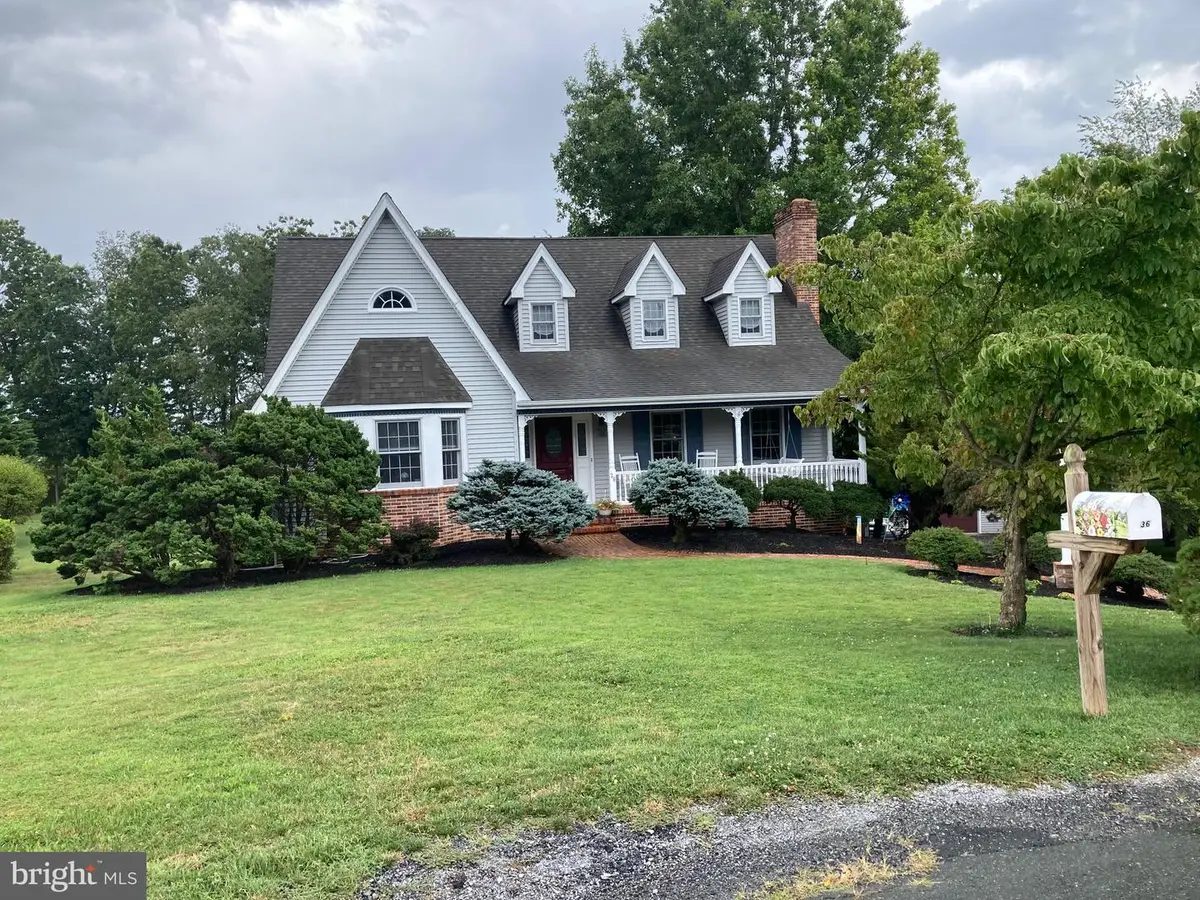 36 Spring Ct, Waynesboro, VA 22980 - #1