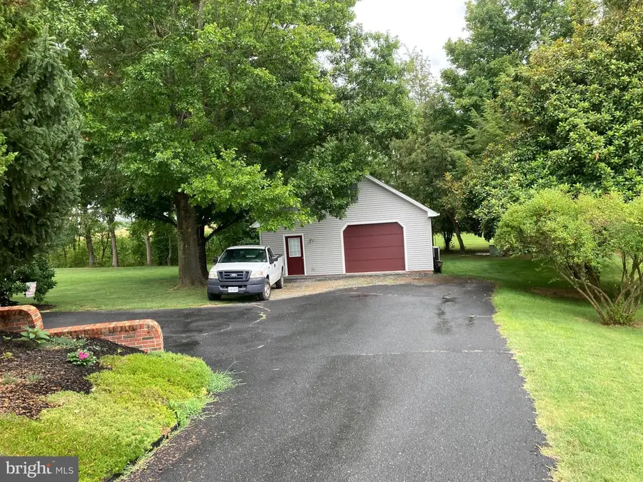 36 Spring Ct, Waynesboro, VA 22980 - #2