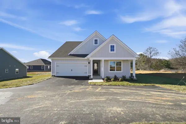 261 Heather Ln, STAUNTON, VA 24401