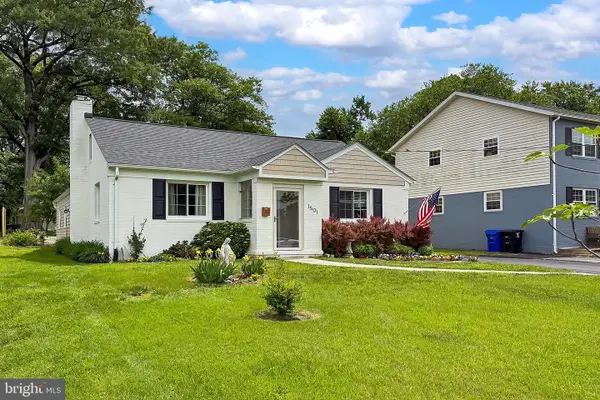 1501 S Randolph St, ARLINGTON, VA 22204