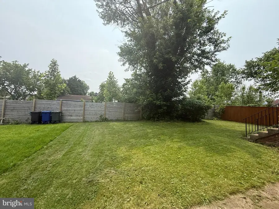 2404 1st Rd S, Arlington, VA 22204 - Image #2