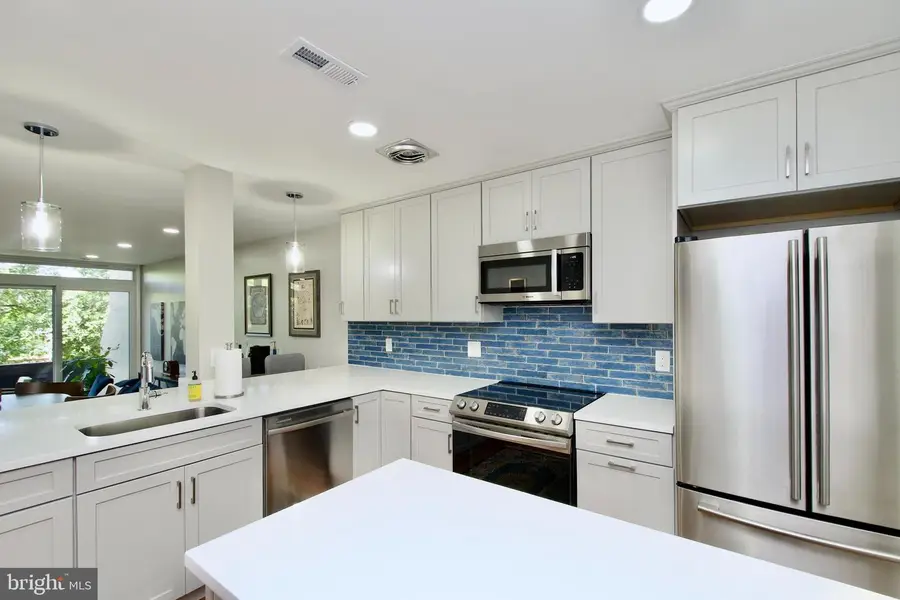 2204 S Quincy St #1, Arlington, VA 22204 - Image #3