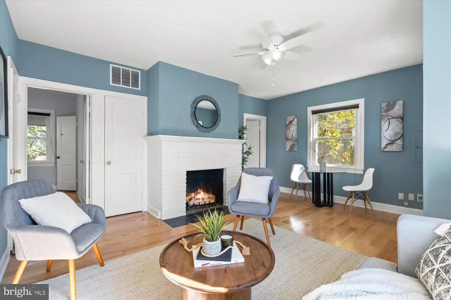 1611 13th St S, Arlington, VA 22204 - Image #2