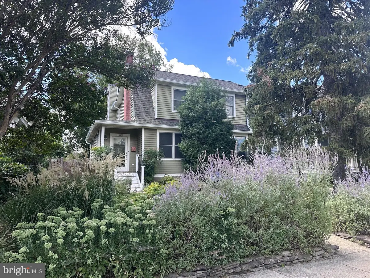 1608 N Garfield St, Arlington, VA 22201 - Image #1