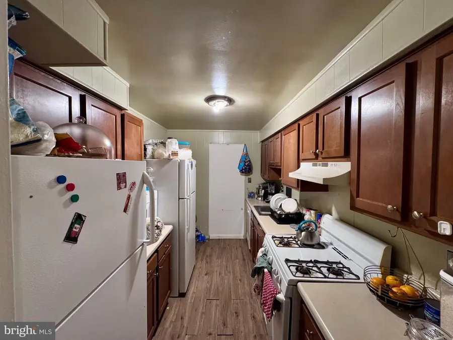 750 S Dickerson St #402, Arlington, VA 22204 - Image #2