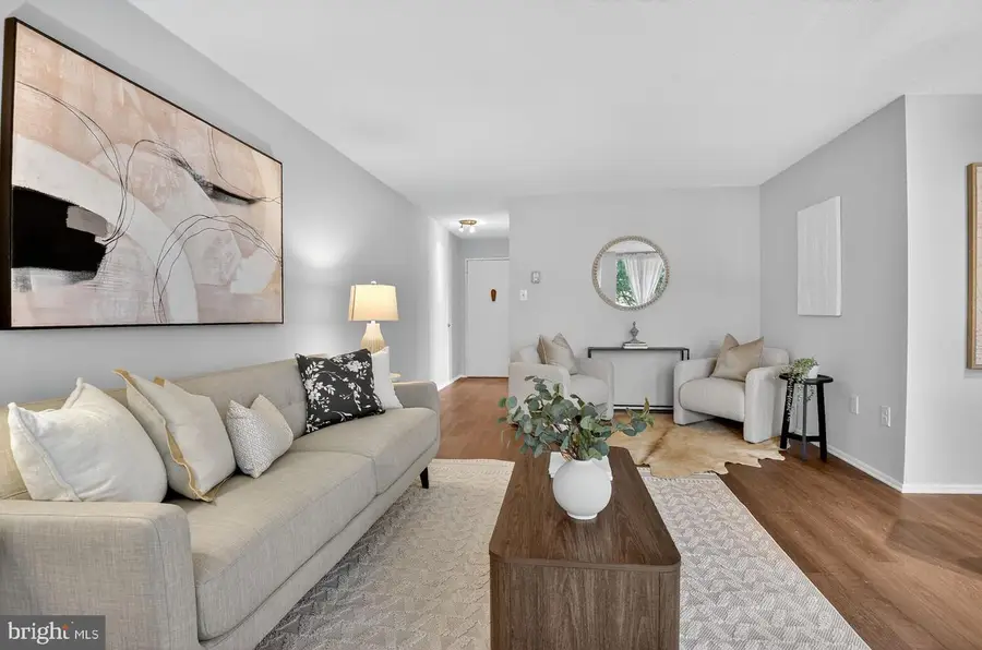 4600 S Four Mile Run Dr #301, Arlington, VA 22204 - Image #3