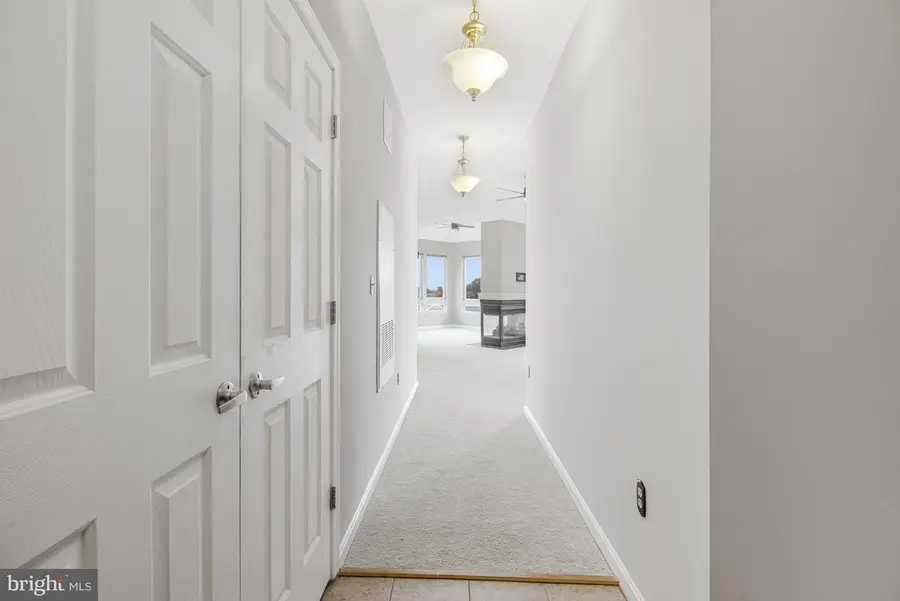 801 S Greenbrier St #412, Arlington, VA 22204 - Image #3