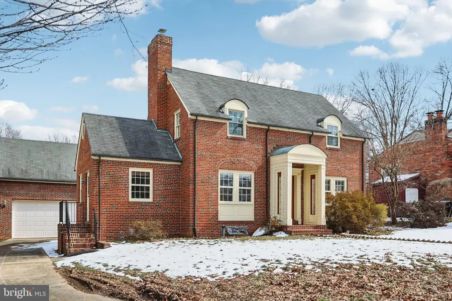 2719 N Lexington St, Arlington, VA 22207 - #2