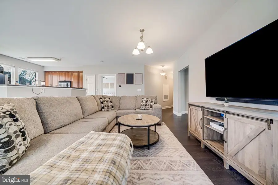 801 S Greenbrier St #113, Arlington, VA 22204 - Image #3