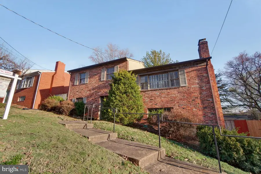 4612 9th St S, Arlington, VA 22204 - #2