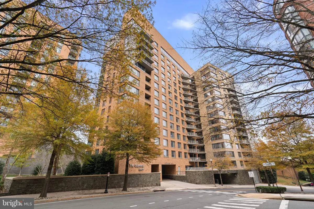 2001 15th St N #813, Arlington, VA 22201 - Image #1