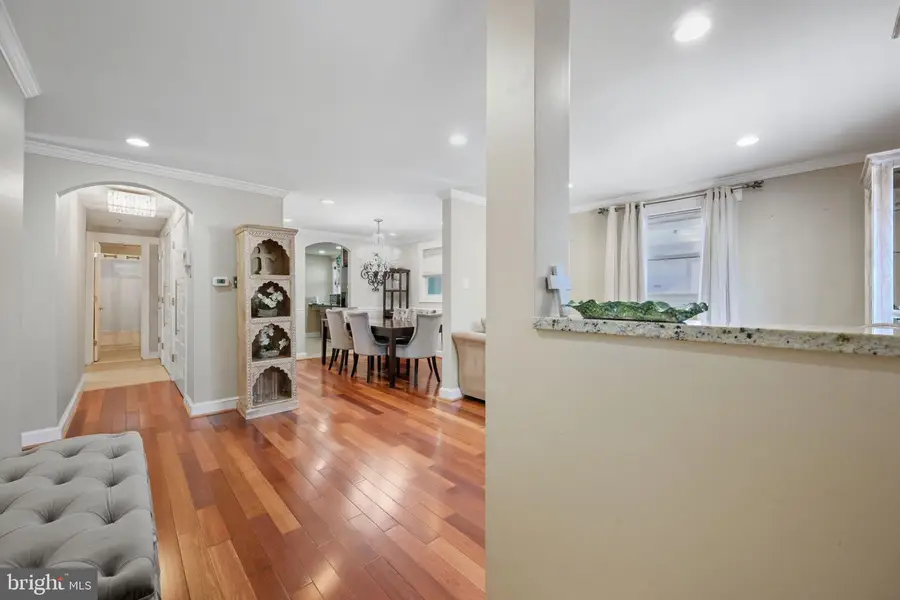 2022 S Monroe St S, Arlington, VA 22204 - Image #3