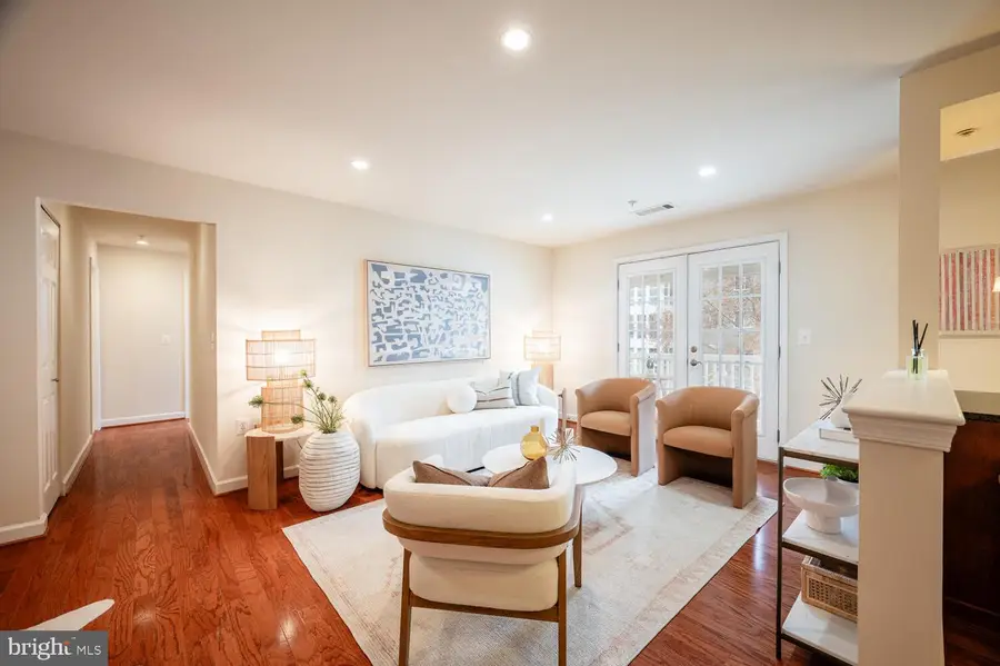 4113 S Four Mile Run Dr #404, Arlington, VA 22204 - Image #2