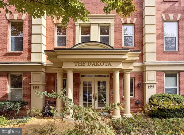 1555 N Colonial Ter #500, ARLINGTON, VA 22209