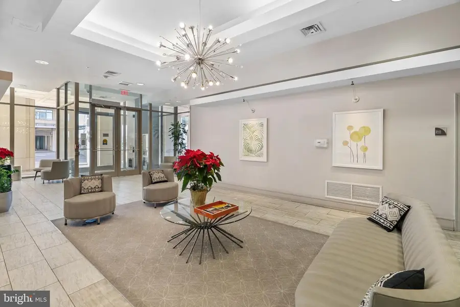 3650 S Glebe Rd #666, Arlington, VA 22202 - #3