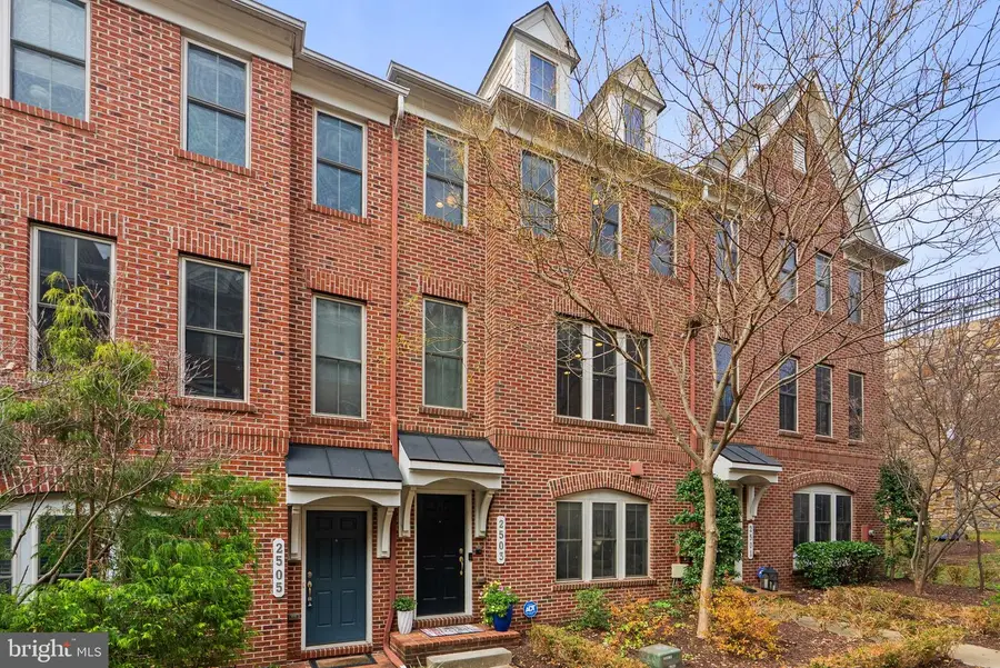 2503 S Kenmore Ct, Arlington, VA 22206 - #2