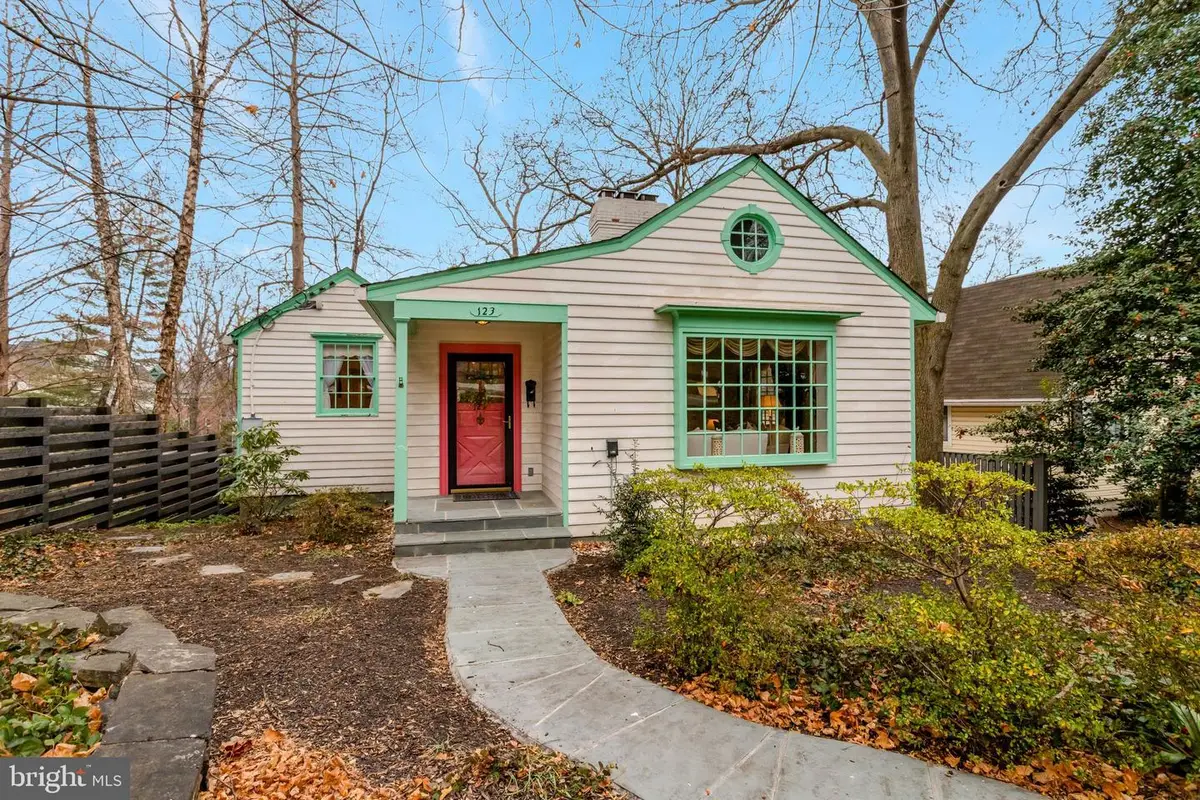 123 N Edgewood St, Arlington, VA 22201 - Image #1