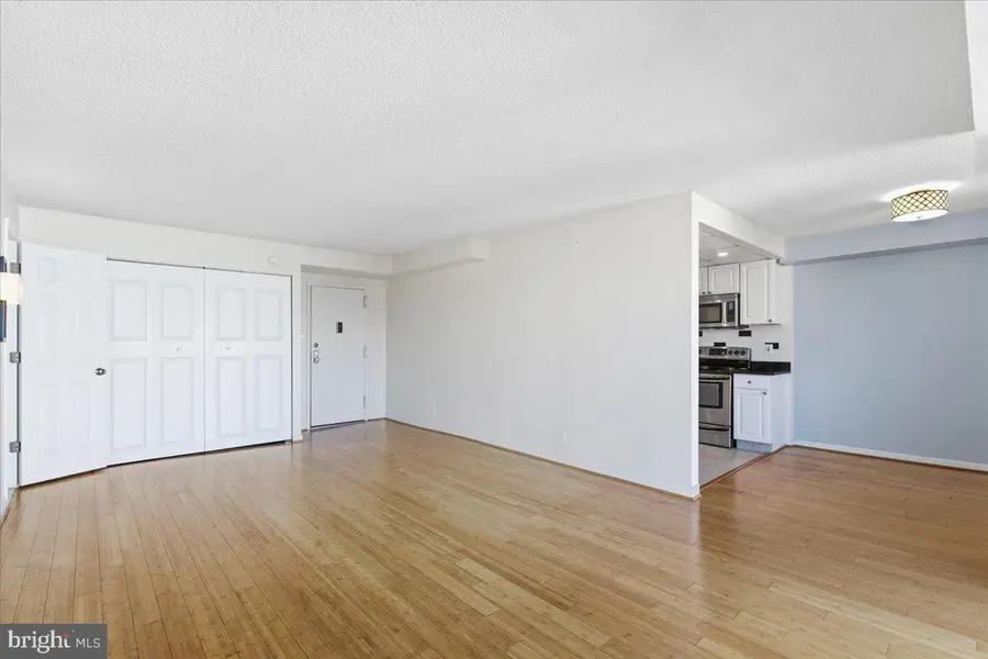 1401 N Rhodes St #503, Arlington, VA 22209 - Image #3