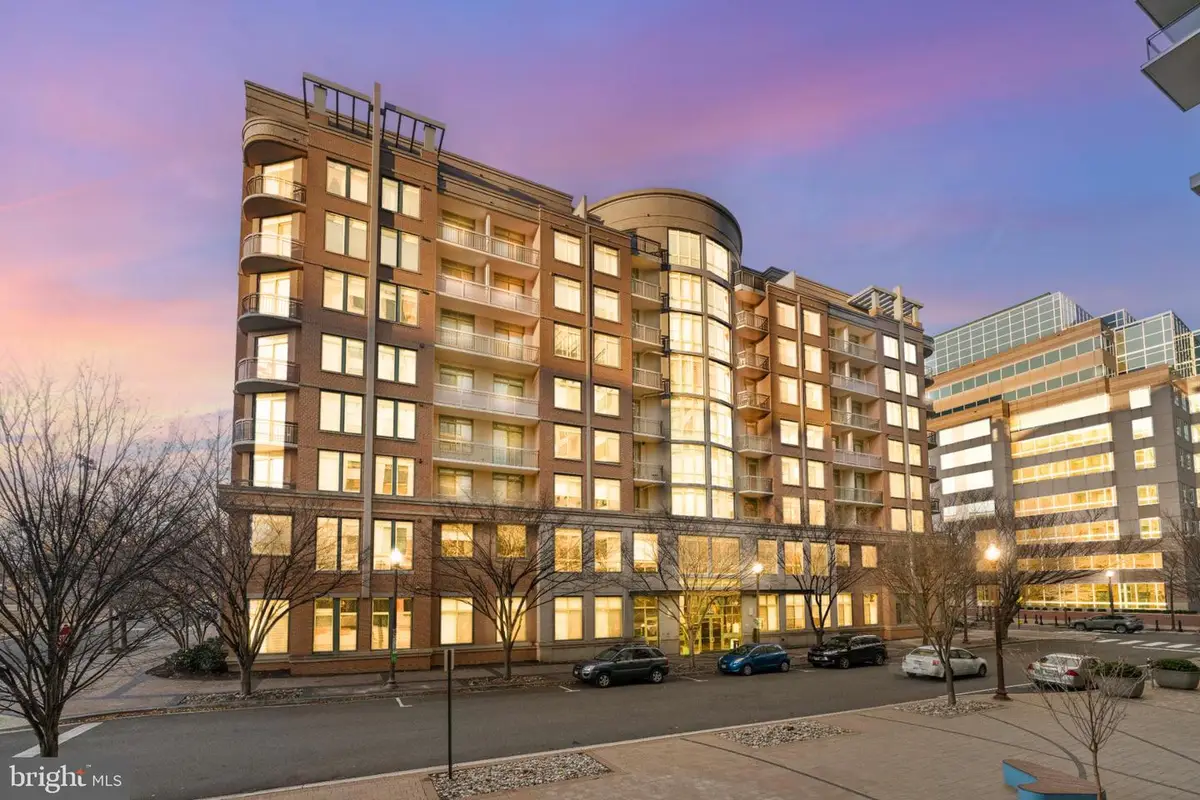 3625 10th St N #301, Arlington, VA 22201 - Image #1