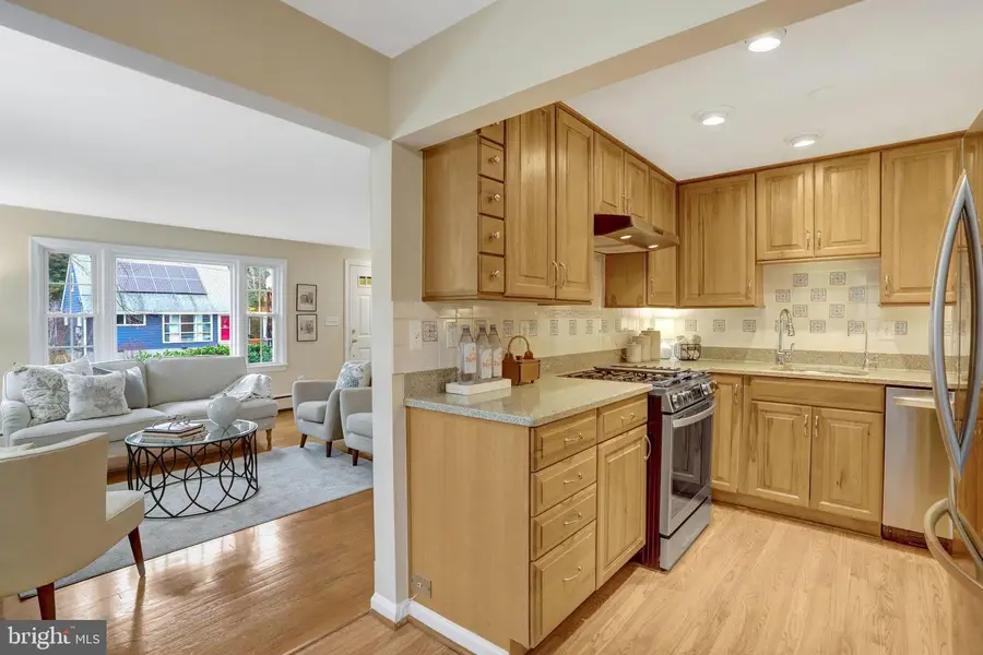 911 N Lexington St, Arlington, VA 22205 - Image #3