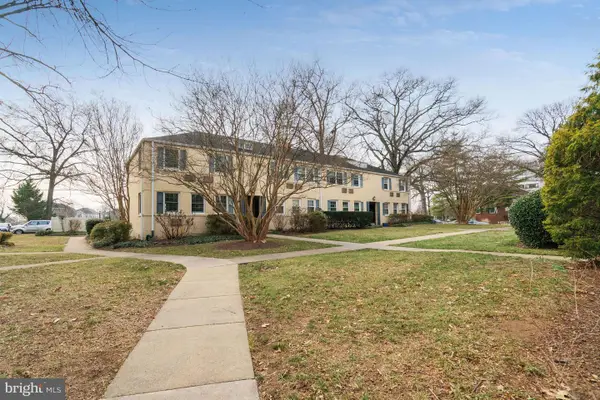 107 N George Mason Dr N #4, ARLINGTON, VA 22203