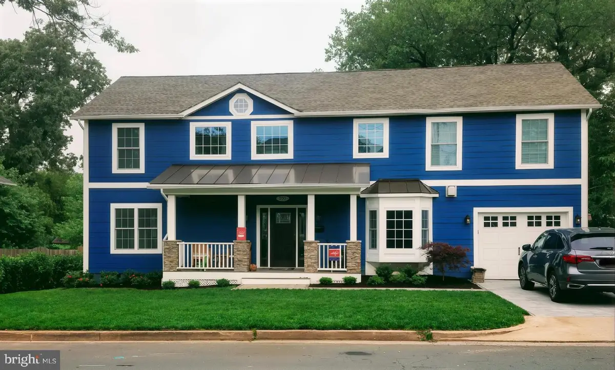 520 N Kensington St N, Arlington, VA 22205 - #1