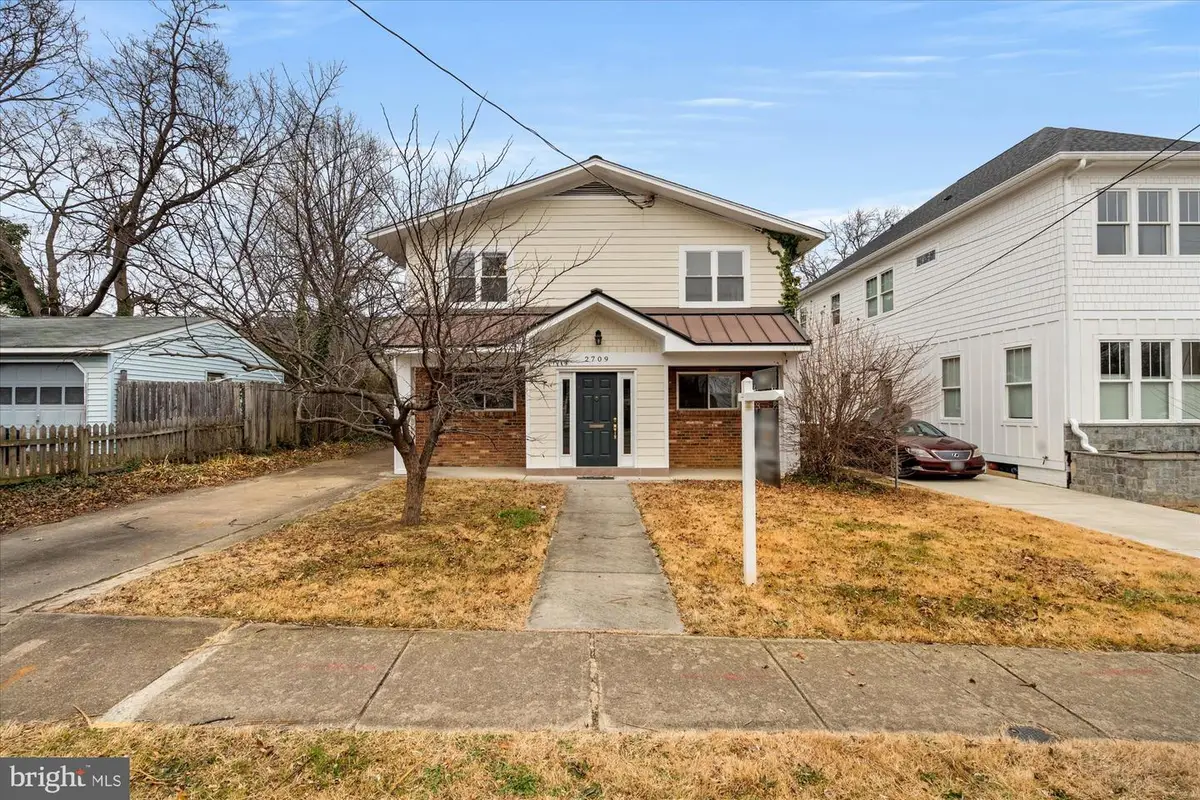 2709 12th St S, Arlington, VA 22204 - Image #1