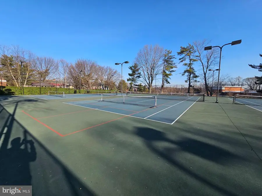 4810 29th St S #b1, Arlington, VA 22206 - Image #2