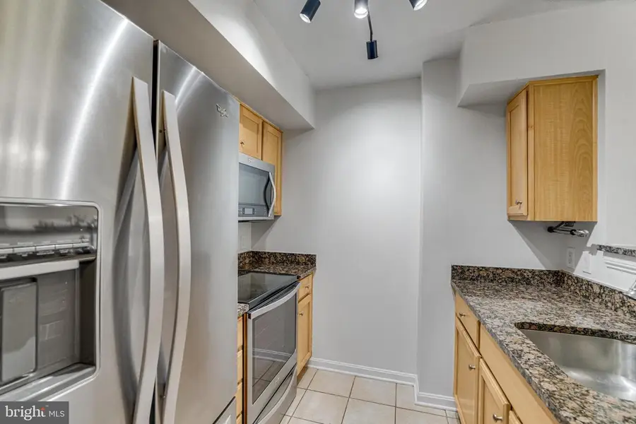 1024 N Utah St #522, Arlington, VA 22201 - #3