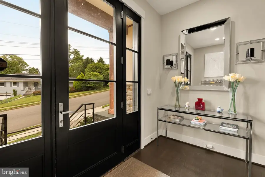 3701 38 Th St N, Arlington, VA 22207 - #2