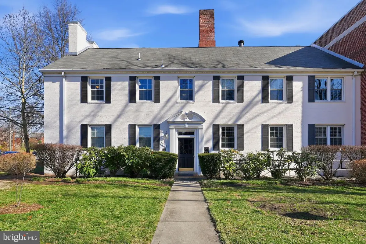 2900 13th Rd S #201, Arlington, VA 22204 - Image #1